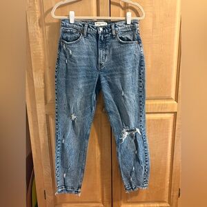 Abercrombie & Fitch The Mom High Rise Jeans 28/6
